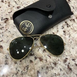 Ray-Ban Gold Frame Aviator Sunglasses